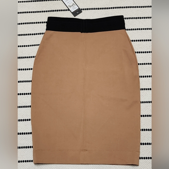 BCBG Pencil Skirt NWT - Picture 2 of 4
